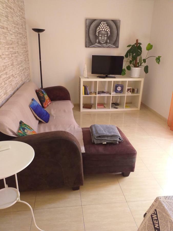 Besalut Apartment Luaran gambar